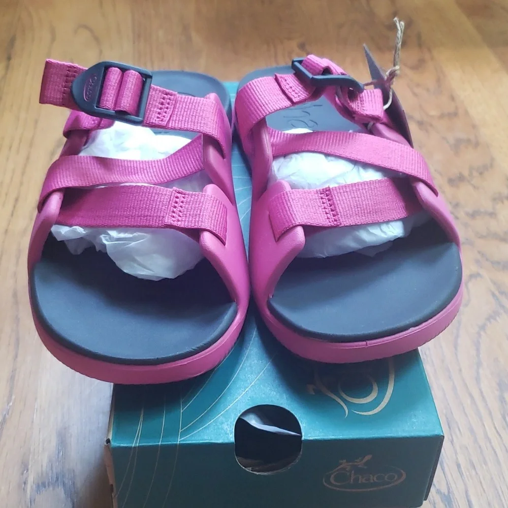 NIB Chaco Chillos Slide Sandal In Magenta Kids Size 5
